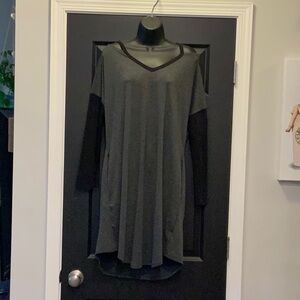 NWOT Aime Dress w/ Side Pockets Large Cold Shoulder Adorable! 💎